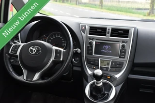 Toyota Verso-S 1.3 VVT-i NAVIGATIE/CAMERA/PDC/CLIMA/ETC.! / 21