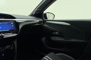 Opel Corsa 1.2 Turbo Hybrid Yes Automaat | Stoel & Stuurverwarming | Navigatie via Carplay | Zwart dak | DAB Radio | Parkeersensoren | Lichtmetalen velgen / 33
