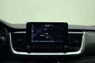 Kia Stonic 1.0 T-GDi MHEV DynamicPlusLine | Navigatie | Apple Carplay | Cruise Adaptief | Climate Control | Camera+sensoren | Keyless Entry&Start / 21