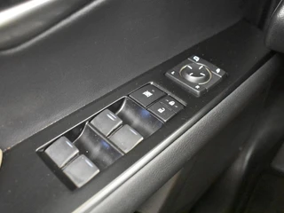 Lexus UX 250h First Edition | Elektr. a. klep | Trekhaak | PDC / 25