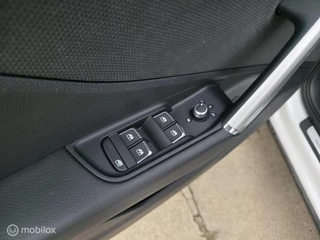 Audi Q2 35 TFSI S Edition / Pano / Navi / Camera / Virtual / 30