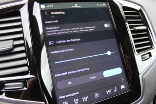 Volvo XC90 2.0 T8 Recharge AWD Plus Bright  | Luchtvering | 22" | Panoramadak | Leder | BLIS / 36