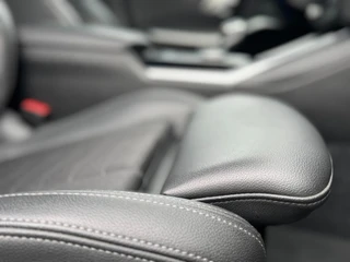 BMW 3 Serie 318i Executive Edition Sport Line I LED I Carplay I Sportstoelen / 32