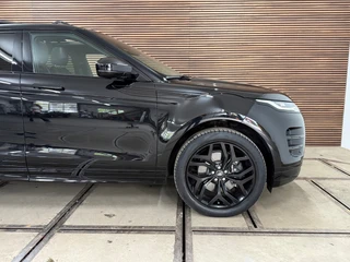 Land Rover Range Rover Evoque 2.0 D165 AWD R-Dynamic HSE | Black Edition | PANO | Leder | Meridian | Winter Pakket | 20inch | ACC / 23