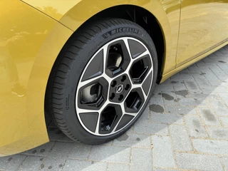 Opel Astra 1.6 Turbo Automaat Plug In Hybrid Ultimate | DEMO | Panorama Schuifkanteldak | ECC | Navigatie | Camera | Winterpakket | AGR | Alcantara | Matrix-LED | Parkilot / 22