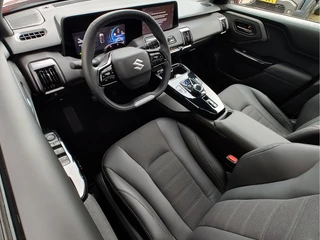 Suzuki e Vitara STYLE 61 kWh  | DEMO DEAL! | Garantie tot 2036! / 15