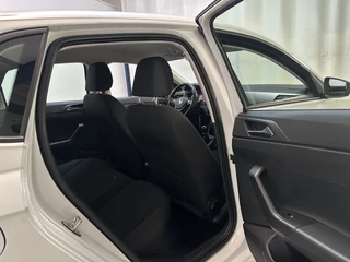 Volkswagen Polo 1.0 TSI Comfortline Parkeersensoren App-Connect DAB+ / 19