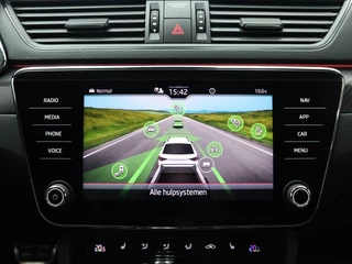 Škoda Superb 1.4 TSI iV Sportline Business Trekhaak | Navi | Camera | Sfeer / 46