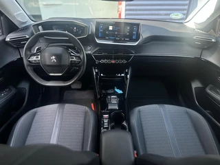 Peugeot 208 1.2 PureTech Allure Pack | Adaptive Cruise Control | Parkeercamera/-sensoren | Keyless Start | Apple Carplay/Android Auto | Climate Control | i-Cockpit | Navigatie | DAB | Full LED | Dealer Onderhouden | / 14