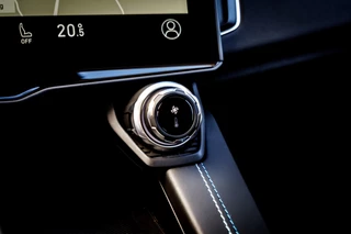 Lynk & Co 01 1.5 Plug-in Hybrid 262 Pk Panoramadak | 75 km Elektrisch | 360 Camera | Full Map Navi | NL Auto | 20 inch. LMV | 1e eigenaar / 48