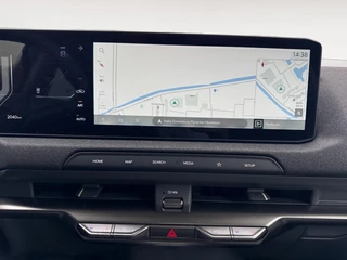Kia EV2 Plus 42.2 kWh | Navigatie | Climate control | Adaptive cruise control | Stoel + Stuurverwarming | Parkeersensoren voor en achter + parkeercamera achter / 18