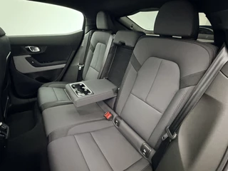 Polestar 2 Long Range Dual Motor Launch Edition 78kWh SOH 92,8% | Trekhaak | Panoramadak | 360° Camera | Harman/Kardon / 28
