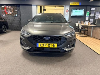 Ford Focus Wagon 1.0 EcoBoost Hybrid ST Line X automaat / Camera / cruise / stoel en stuurverwarming / 10