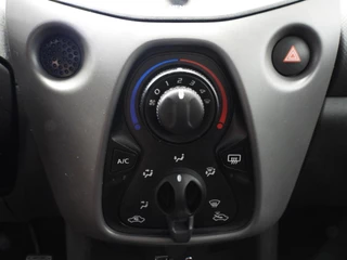 Peugeot 108 1.0 e-VTi Active AIRCO/BLUETOOTH! / 7