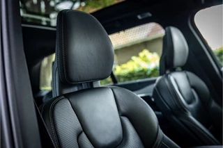 Volvo XC90 2.0 T8 AWD R-Design  Luchtvering Massage Stoelventilatie Head Up Panorama / 34