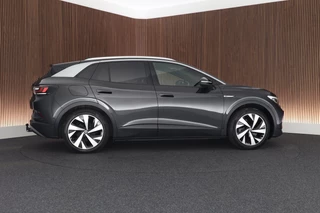 Volkswagen ID.4 First 77 kWh SOH 90% Trekhaak Stoelverwarming Camera Navigatie / 10