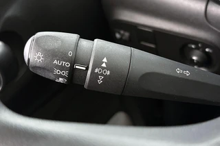 Citroen C3 1.2 PureTech C-Series Navigatie Clima / 33