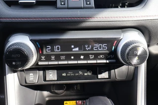 Toyota RAV4 2.5 Plug-in Hybrid AWD Style STOELVERW.V+A LUXE BEKLEDING EL-STOEL EL-A.KLEP STUUR&WISSERVERW LED DAB AD-CRUISE CLIMA APPLE/ANDROID / 33