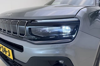 Jeep Avenger Summit 54 kWh | Camera | Apple carplay/Android auto | Voorruitverwarming | Climate control / 33