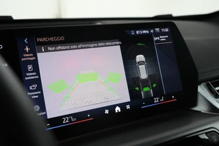 BMW iX1 eDrive20 67 kWh  M-sport, Stoelen, Virtual, Climate, / 35