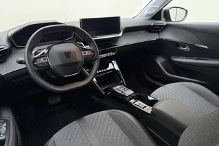 Peugeot 208 1.2 Hybrid 110 e-DCS6 Allure | Parkeersensoren | Appel Carplay/Android Auto draadloos | Climate Control | Cruise Control | Privacy Glass / 16