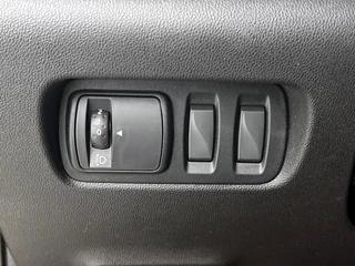 Renault Kadjar 1.3 TCe Limited | Automaat | Navigatie | Camera | Parkeersensoren | Trekhaak | NAP / 29