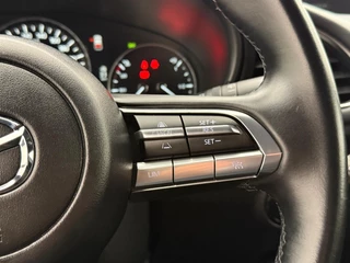 Mazda 3 2.0 e-SkyActiv-G M Hybrid 150 Sportive | Automaat | Adaptive cruise | Stoelverwarming | CarPlay | Camera / 17