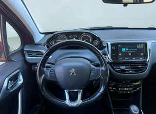 Peugeot 2008 1.2 PureTech Allure automaat / 15