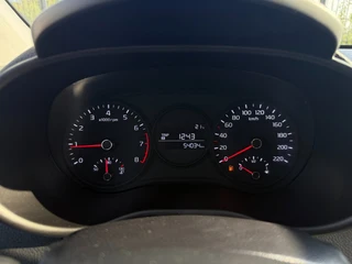 Kia Picanto 1.0 CVVT EconomyPlusLine | Bluetooth| Airco | Radio | / 19