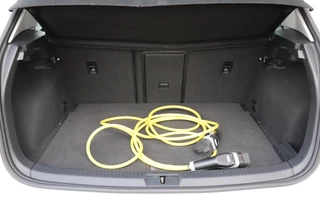 Volkswagen e-Golf 116 PK | SOH 83,6% | NAVI | STOELVERWARMING | / 23