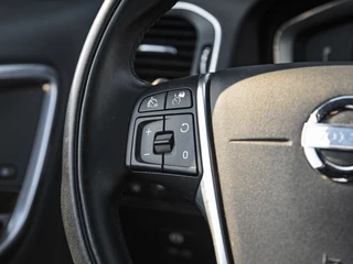 Volvo V60 2.4 D6 AWD Plug-In Hybrid Summum | Leder | Schuifdak | Keyless | Camera | Xenon | Stoelverwarmng / 21