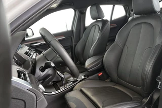 BMW X2 xDrive20i High Executive M Sport X Achteruitrijcamera Head-Up Leder Adaptief Onderstel / 7