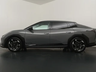 Kia EV4 Fastback GT-PlusLine 81.4 kWh  FULL OPTIONS - *DEMO* - Head-up Display - 360 Camera - Stoelverwarming/ventilatie - Glazen Schuif-/kanteldak - Elektrisch verstelbare voorstoelen - Dodehoekcamera - Fabrieksgarantie tot 2032 Direct leverbaar! / 4