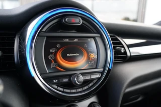 Mini Mini 1.5 Cooper Chili Serious Business | 1e eigenaar | Volledig onderhouden | Climate Control | LED | Cruise Control | Bluetooth | 18 inch | Navigatie | Comforttoegang | / 23