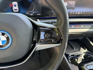 BMW i5 Touring eDrive40 Business Edition 84 kWh | SOH 96% | Pano | BTW | / 13