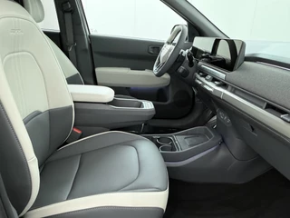Kia EV3 GT-Line Business Edition 81.4 kWh  - Navigatie - Achteruitrijcamera - Apple & Android Carplay - Nieuw uit voorraad leverbaar / 41