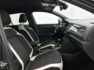 Volkswagen T-ROC 1.5 TSI Sport | Camera | Adaptive Cruise | Stoelverwarming | Navi / 14