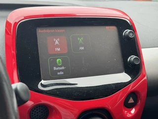 Toyota Aygo X-PLAY 5-DEURS CAMERA AIRCO LED-DAGRIJVERL. LM-VELGEN LAGE-KM-STAND / 12