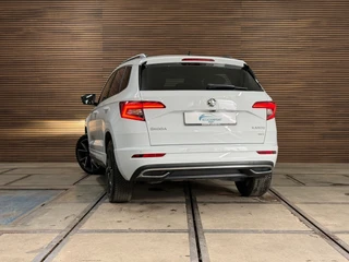 Skoda Karoq 1.5 TSI DSG 4x4 Sportline Business | 1800KG Trekgewicht | Carplay | Sportstoelen | Camera / 36