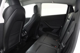 Tesla Model Y Long Range AWD 75 kWh Navigatie, trekhaak! Volleder, Climate / 36