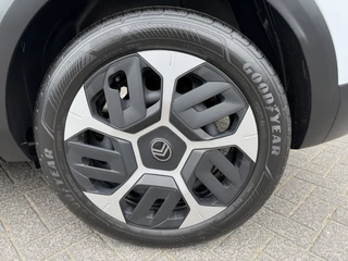 Citroën C4 145pk Hybride Plus (Camera - LED - Navigatie - Automatische Airco - Parkeersensoren - Apple Carplay) / 10
