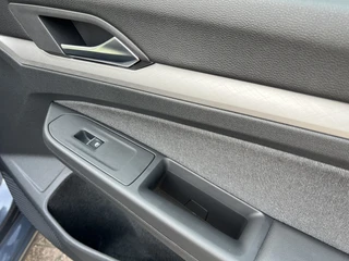 Volkswagen Golf 1.5 eTSI Style  | Carplay | ACC | PDC | Camera | Virtual | Stoel/Stuurverw. | Sfeerverlichting | / 33