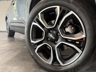 Jeep Avenger Altitude 54 kWh  SOH 97% Navi PDC ACC Carplay/Android Auto 24 Maanden garantie* (Vraag naar de voorwaarden) / 4