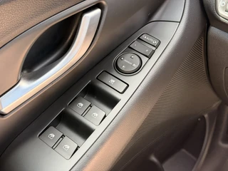 Hyundai i30 1.4 T-GDI N Line Pano Camera CarPlay 18'' LED Keyless / 17