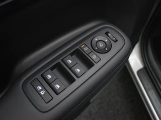 Hyundai Santa Fe 1.6 T-GDI PHEV BlackLine 6persoons | Private lease 1.249 p.m. / 23