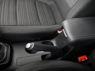 Kia Stonic 1.0 T-GDi MHEV DynamicPlusLine  - Stoel/Stuurverwarming - Lichtmetalen Velgen - Navigatie - LED Koplampen - Cruise Control - Fabrieksgarantie Tot 2031 / 28