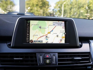 BMW 2-serie Gran Tourer 216d Centennial Executive / 18