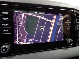 Škoda Karoq 1.5 TSI ACT Greentech 150pk DSG-7 Sportline Business / 26