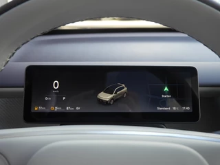 Leapmotor B10 Design Hybrid EV 18.8 kWh | Nu beschikbaar | Wltp 900km gecombineerd | Elektrisch 82km Wltp | Luxe uitvoering | Camera rondom | Stoel en stuurverwarming | Draadloze telefoonoplader | Keyless entry en start / 24