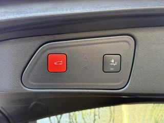 Peugeot 3008 1.6 HYbrid4 300 GT | Open Dak | Focal | Elektrische Achterklep | Navi | Ecc | Cruise Control | / 7